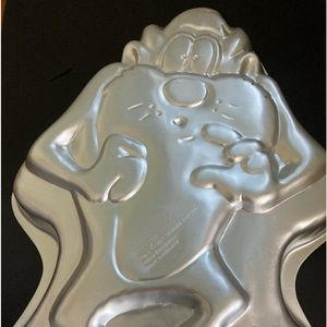 Wilton cake pan-Tasmanian Devil
